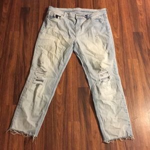 blue light washed jeans